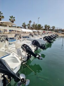 Affitto barca con patente senza skipper a Lampedusa