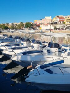 Affitto barca senza patente e senza skipper a Lampedusa
