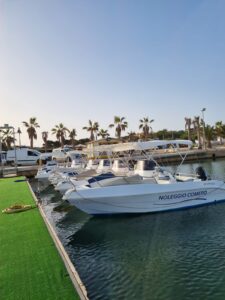 Affitto barca senza patente e senza skipper a Lampedusa
